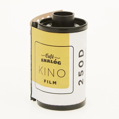 Café Analóg Kino 135/ 250D mozifilm