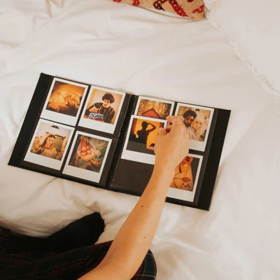 Polaroid fotóalbum nagy-fekete