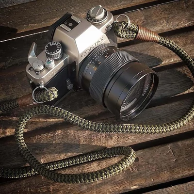 Hyperion nyakpánt-oliva, hosszú