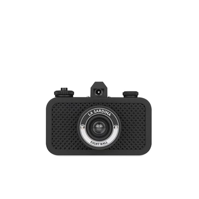 La Sardina 8 Ball fényképezőgép
