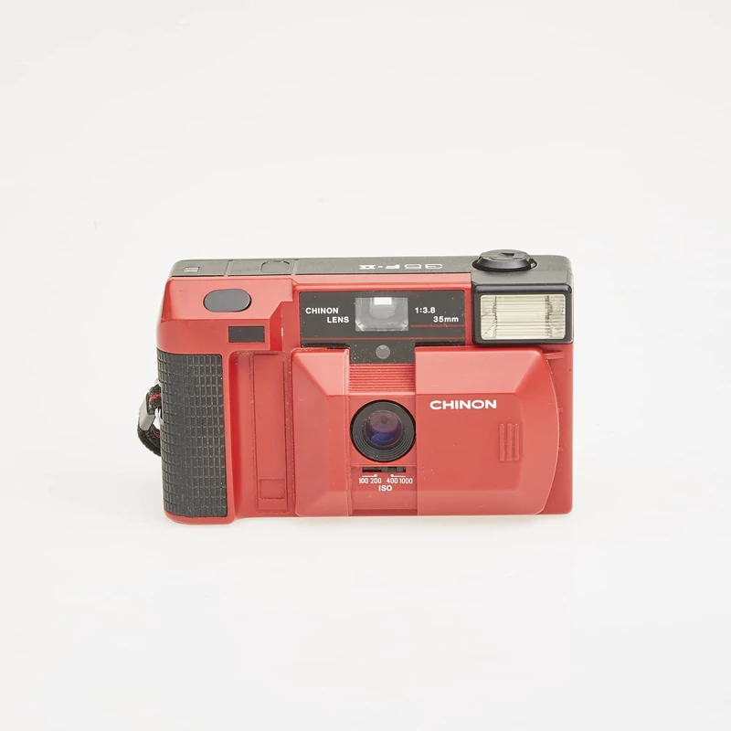CHINON-35F-II-RED-hasznalt-fenykepezogep
