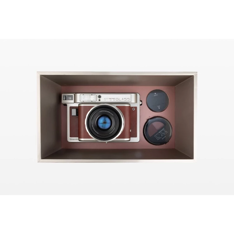 Lomo’Instant-Wide-Glass-3