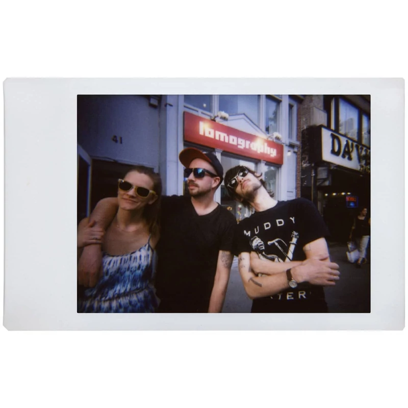 LomoInstant White lenses mintafotó