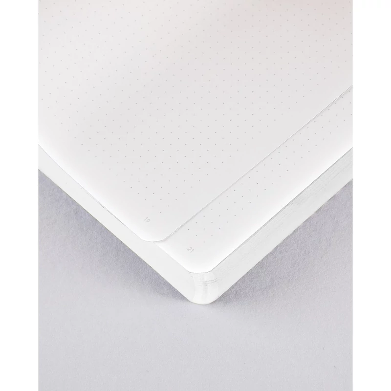 NUUNA-Graphic-L-notebook  lap